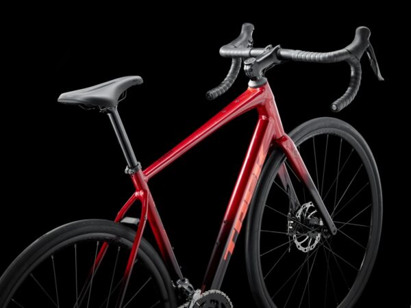 Trek – Domane AL 2 – Claris 8 – H – Crimson to Dark Carmine Fade