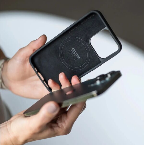 SP Connect™ – Phone Case SPC+ – iPhone 15 – Sort