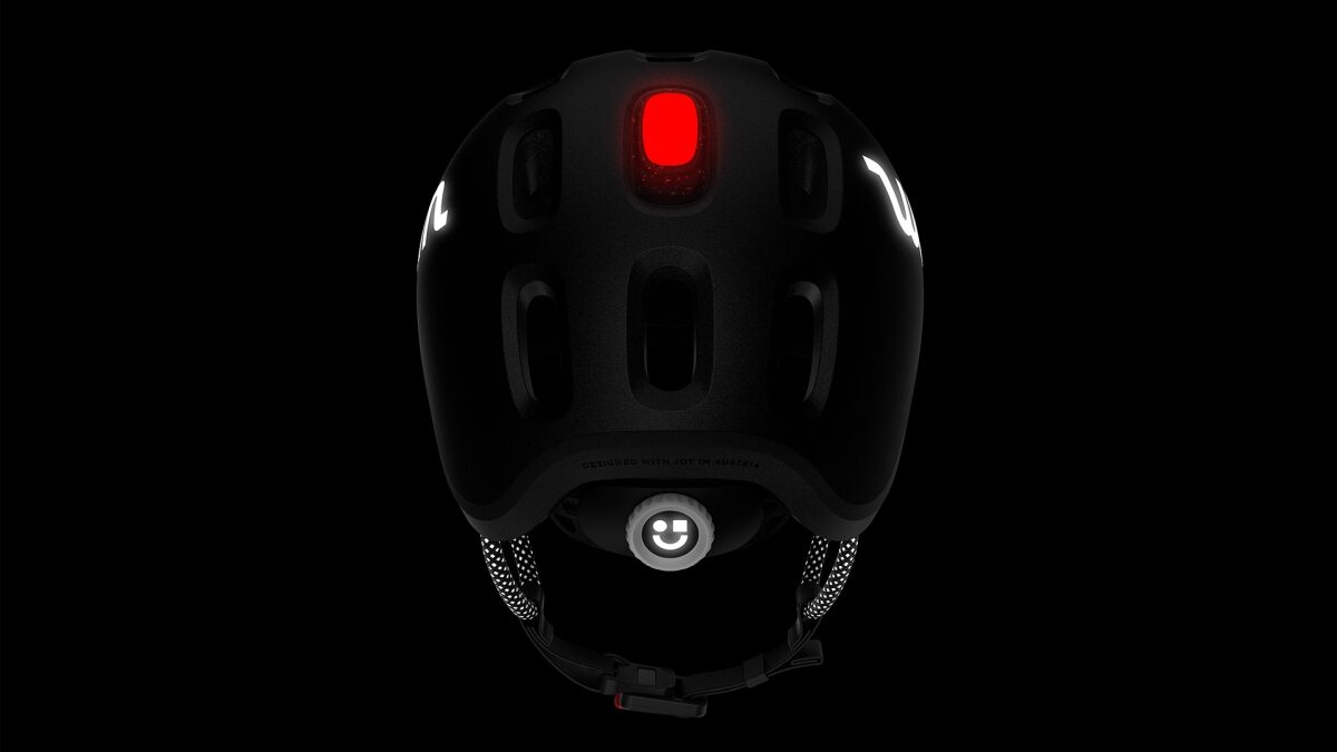 woom - READY - Hjelmlygte - Bag - Sort