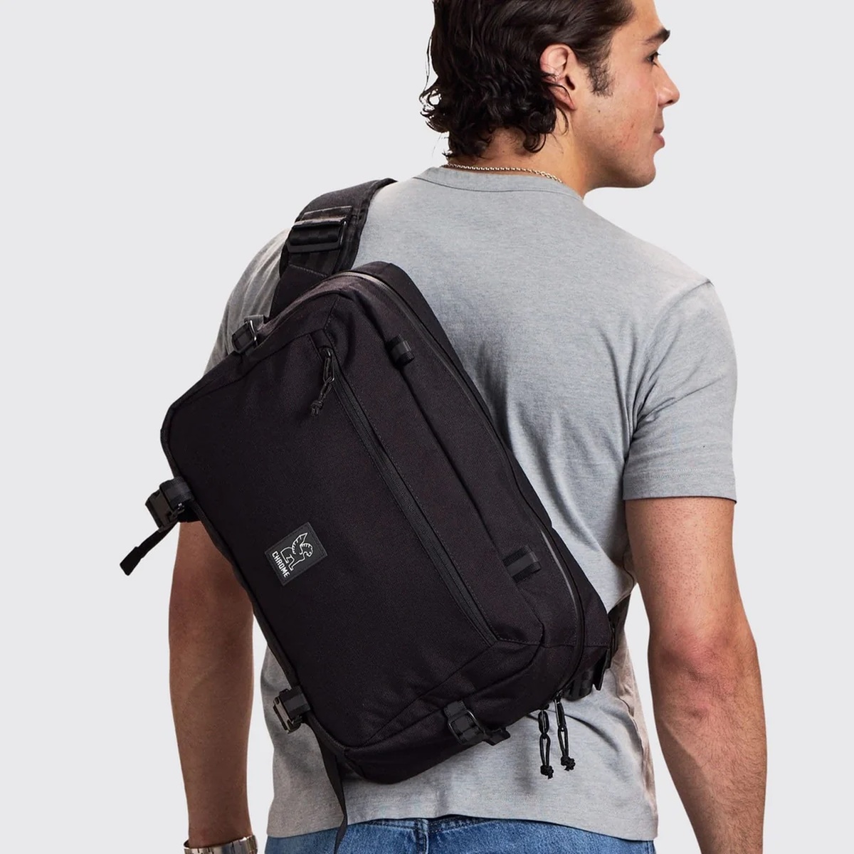 Chrome – Kadet Max – Skuldertaske – 15L – Black Canvas Leather